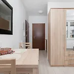 Aquamarina By Renters Διαμέρισμα *