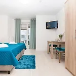 Aquamarina By Renters Apartmán